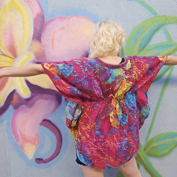 BIBA Vintage Rainbow Watercolor Style Abstract Paint Splatter Batwing Top - Picture 12 of 16